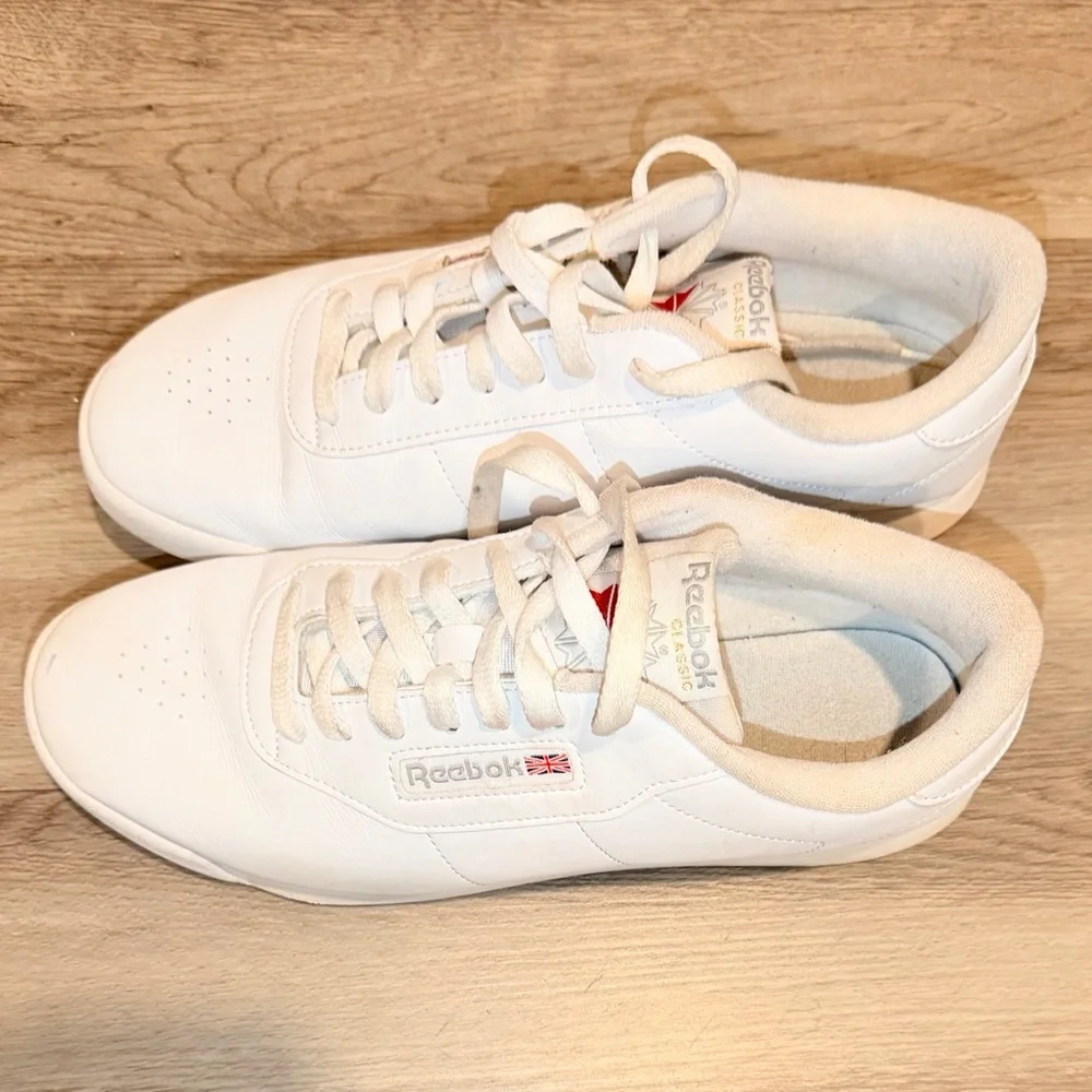 Reebok Classic White Sneakers for Women - Picture 4 of 4